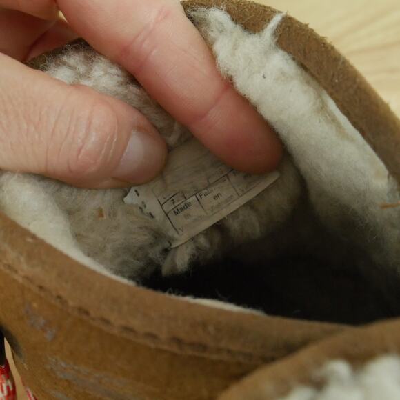 Ugg Size 7 Boots Cold Weather Hiker Gorpcore Utility Shearling Brown Preppy Boho - Picture 3 of 16